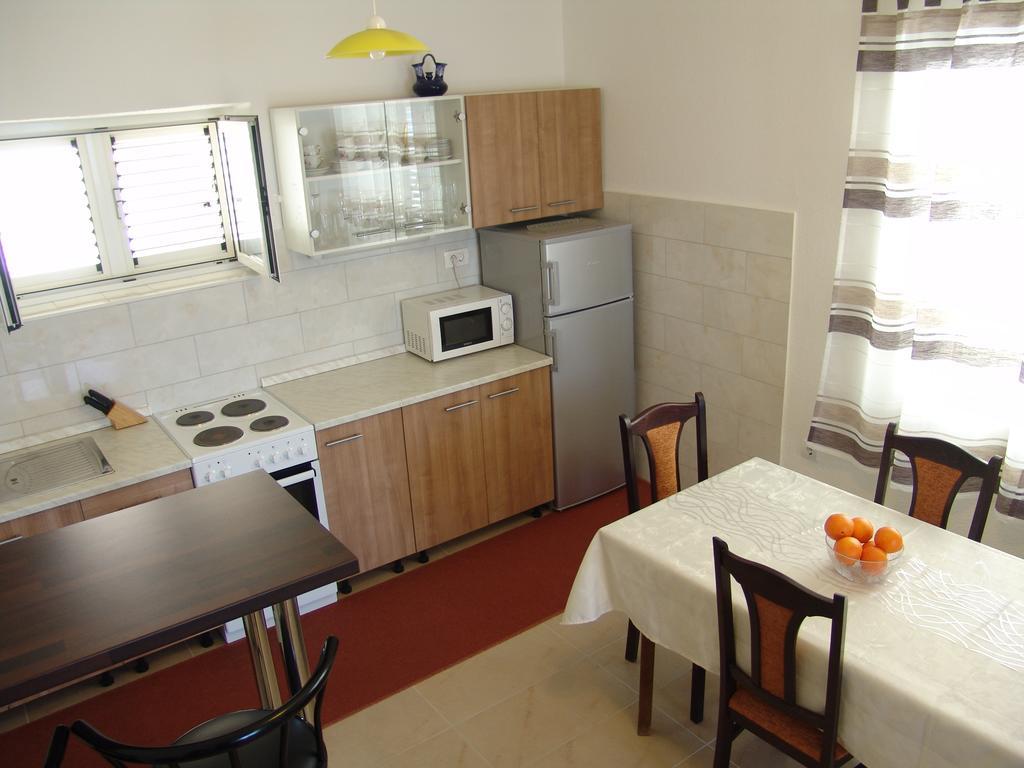 Apartment Davor Gradac  Room photo